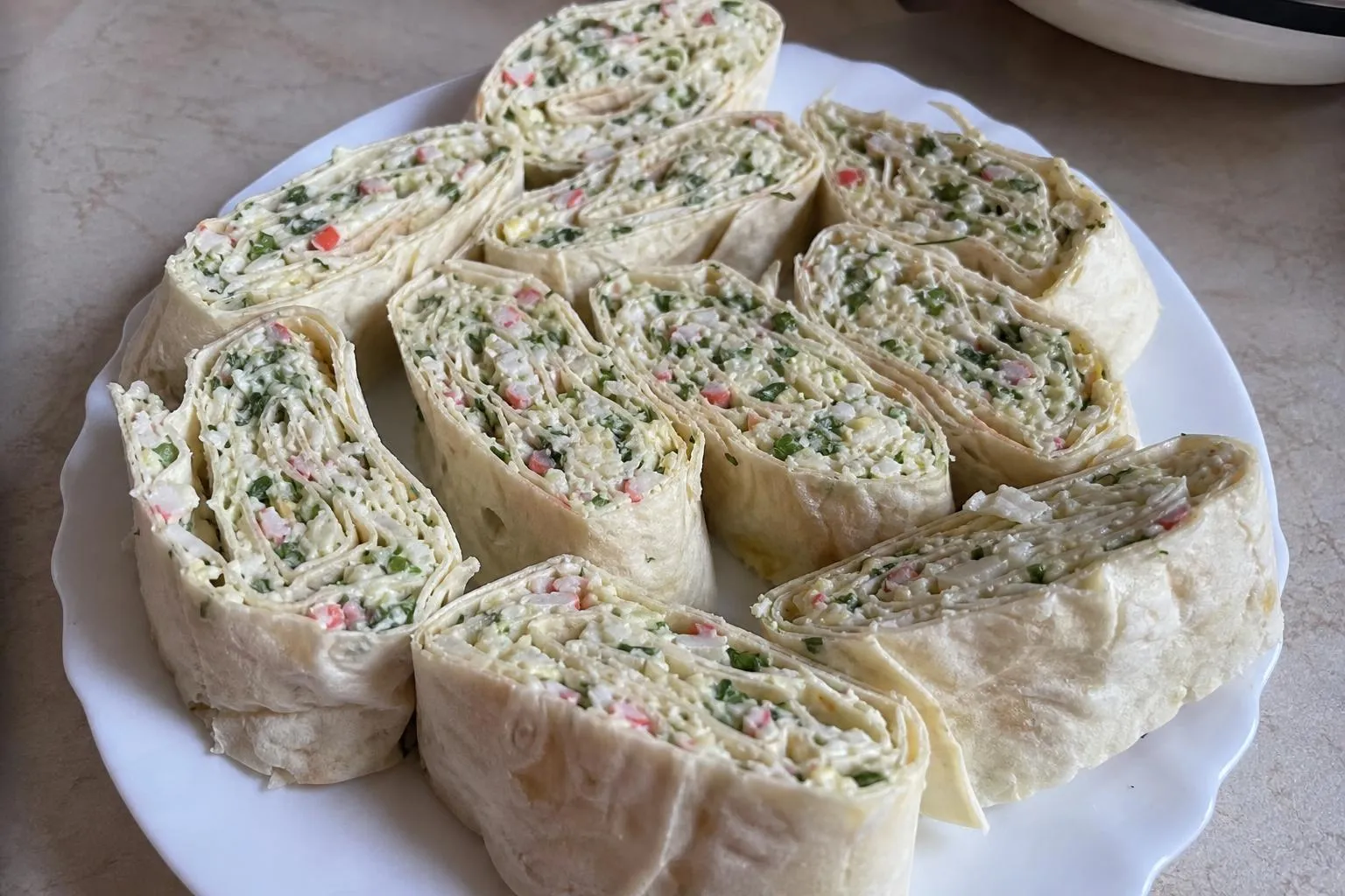 Рулеты из лаваша с крабовыми палочками